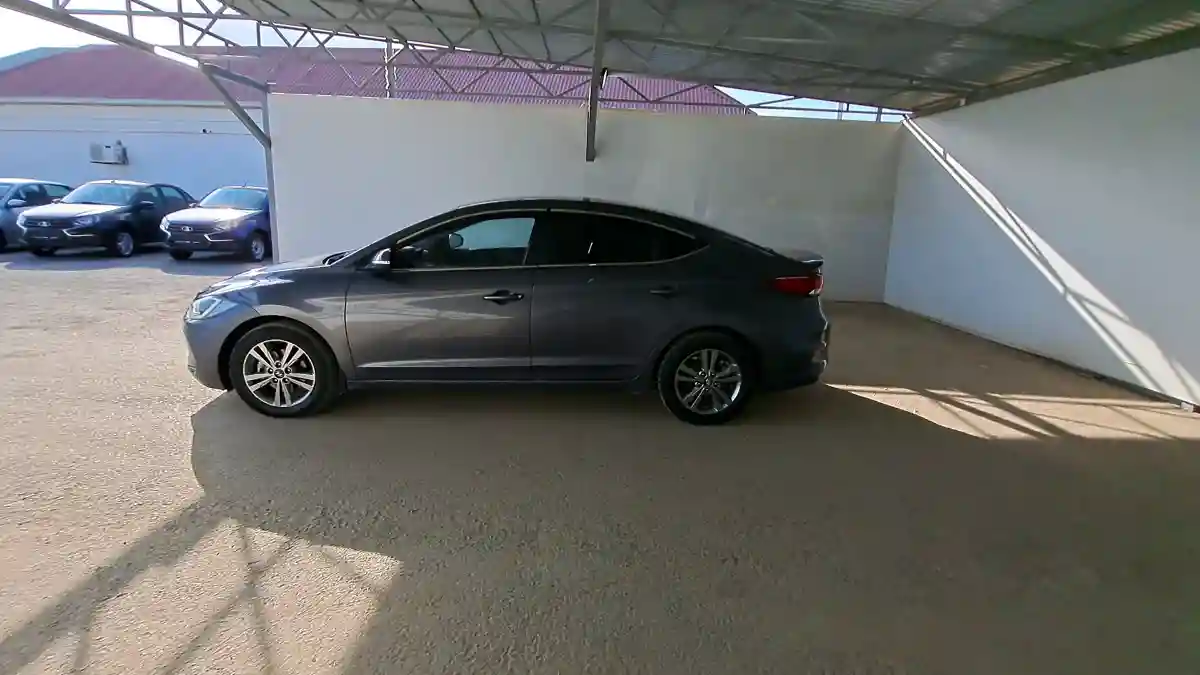 Hyundai Elantra 2017 года за 7 900 000 тг. в Кызылорда