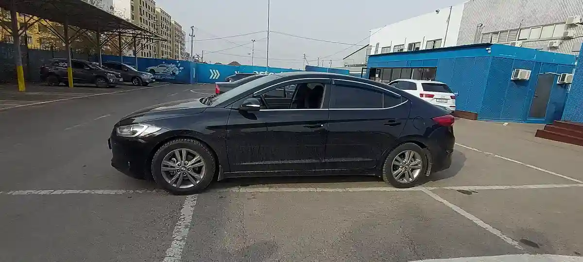 Hyundai Elantra 2018 года за 7 500 000 тг. в Алматы