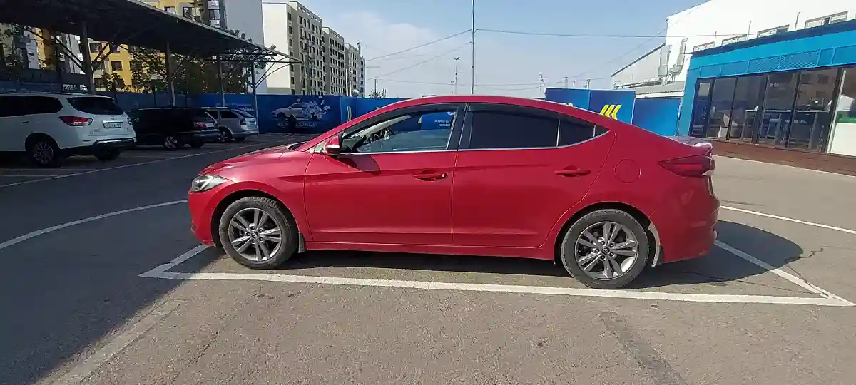 Hyundai Elantra 2018 года за 7 800 000 тг. в Алматы