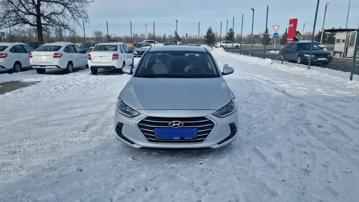 Hyundai Elantra 2018 года за 7 760 000 тг. в Талдыкорган