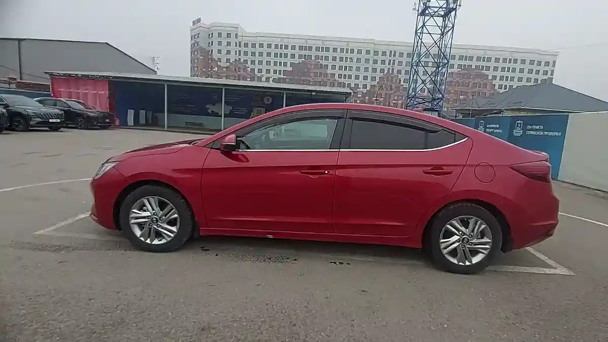 Hyundai Elantra 2019 года за 7 990 000 тг. в Шымкент