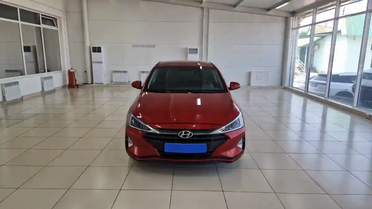 Hyundai Elantra 2019 года за 8 190 000 тг. в Талдыкорган