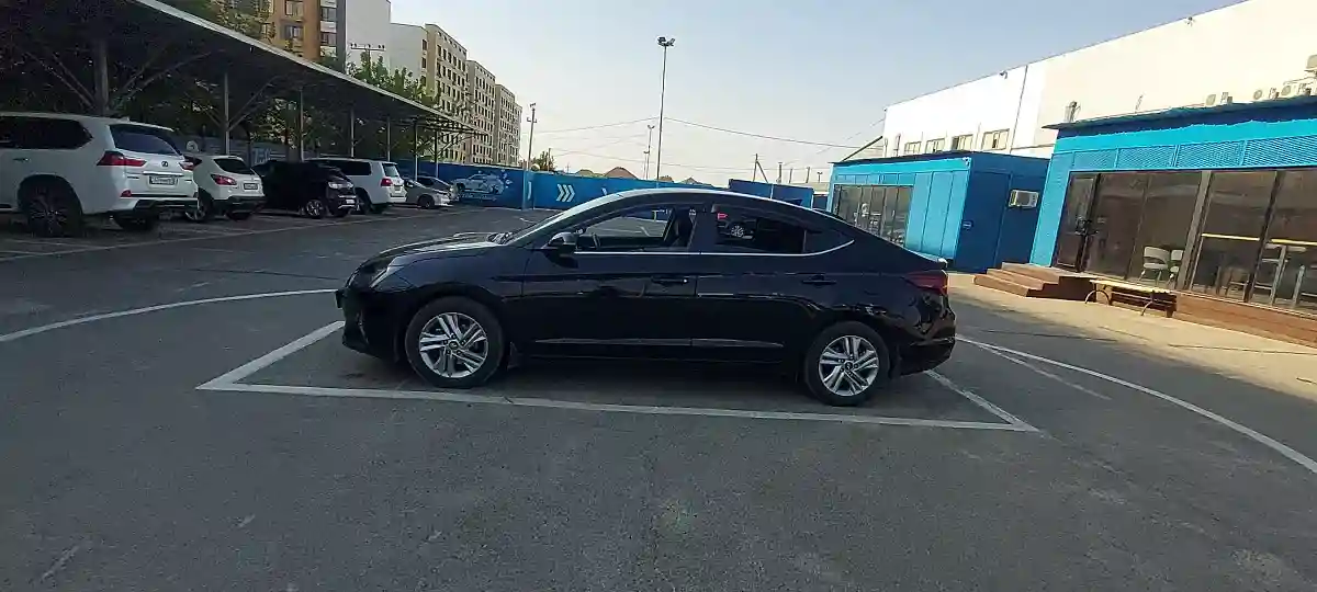 Hyundai Elantra 2019 года за 7 000 000 тг. в Алматы