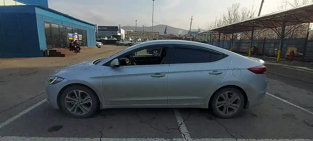 Hyundai Elantra 2018 года за 7 200 000 тг. в Алматы