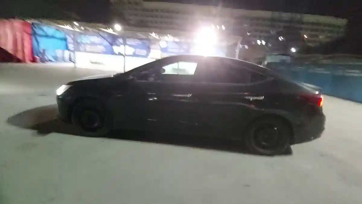 Hyundai Elantra 2019 года за 7 500 000 тг. в Шымкент