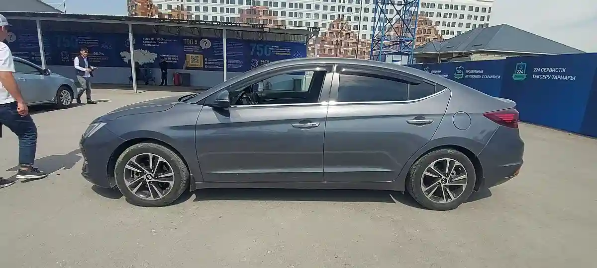 Hyundai Elantra 2020 года за 10 500 000 тг. в Шымкент