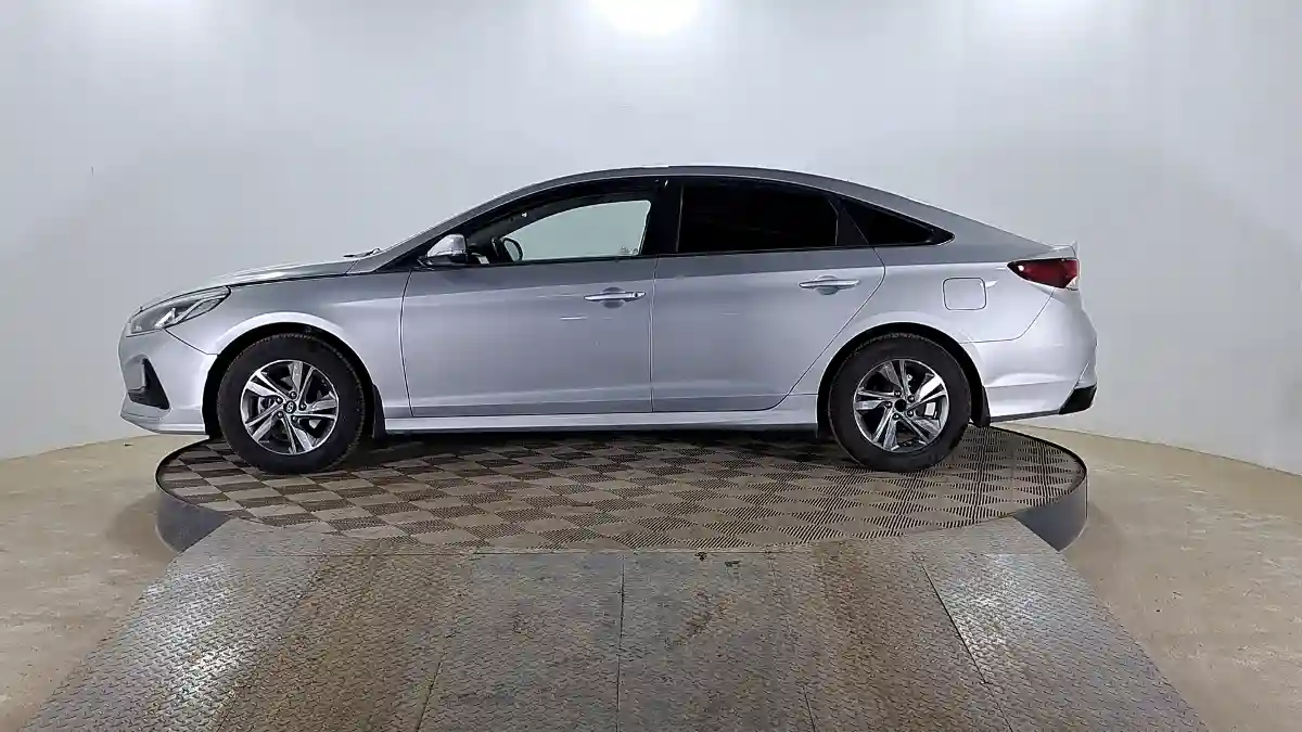 Hyundai Sonata 2019 года за 7 400 000 тг. в Актобе