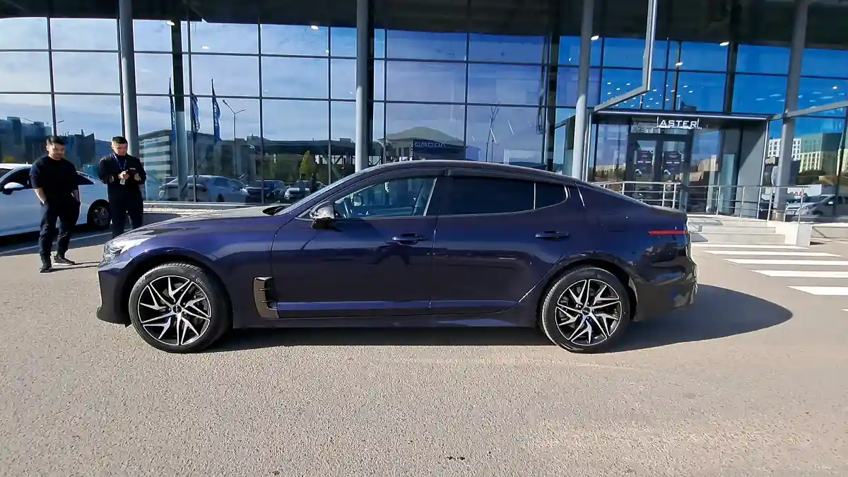 Kia Stinger 2023 года за 19 500 000 тг. в Астана