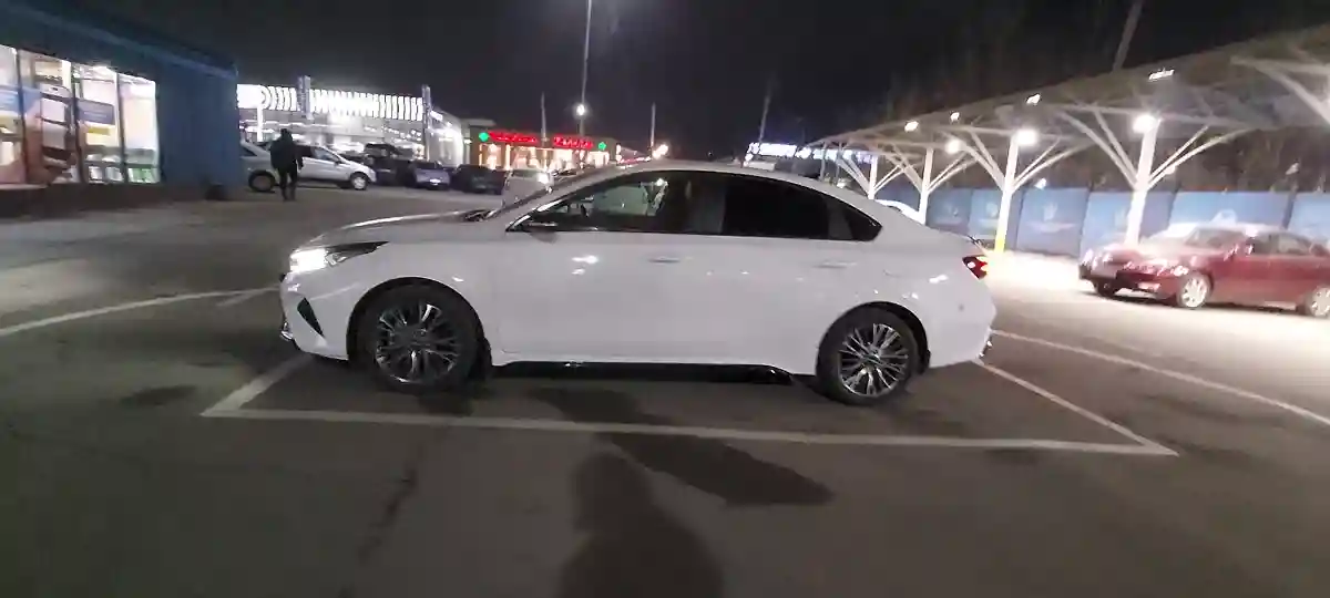 Kia Cerato 2023 года за 11 500 000 тг. в Алматы