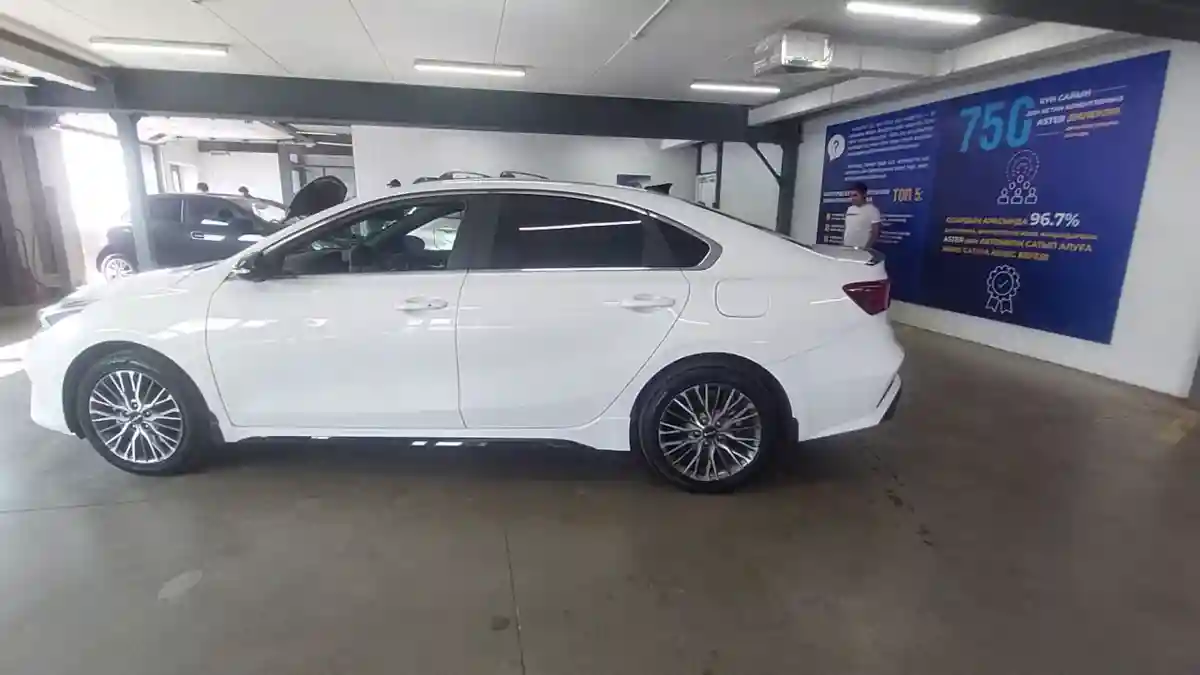 Kia Cerato 2023 года за 12 200 000 тг. в Астана