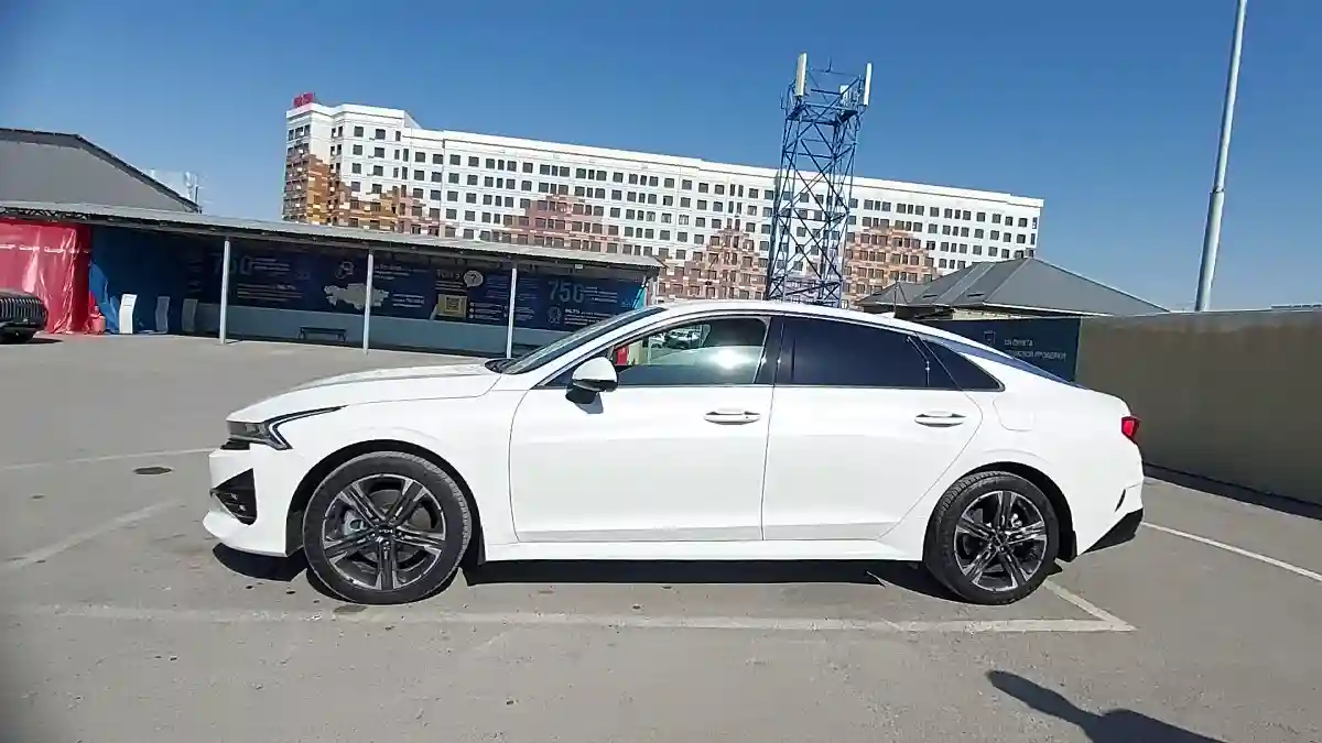 Kia K5 2023 года за 13 500 000 тг. в Шымкент