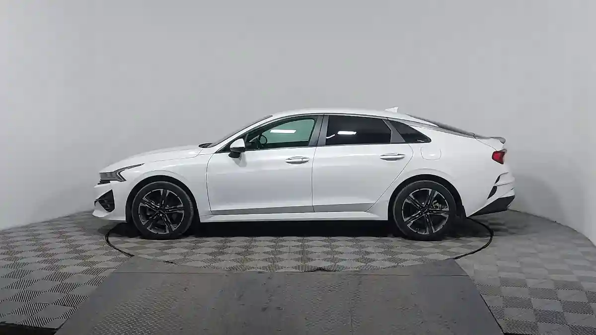 Kia K5 2022 года за 13 350 000 тг. в Астана