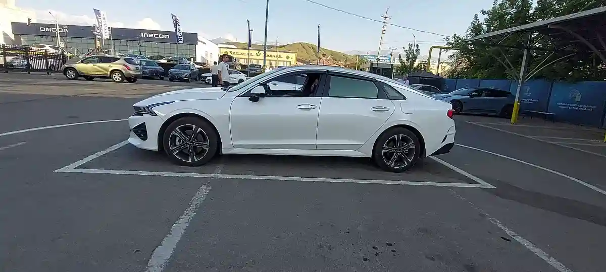 Kia K5 2023 года за 15 000 000 тг. в Алматы