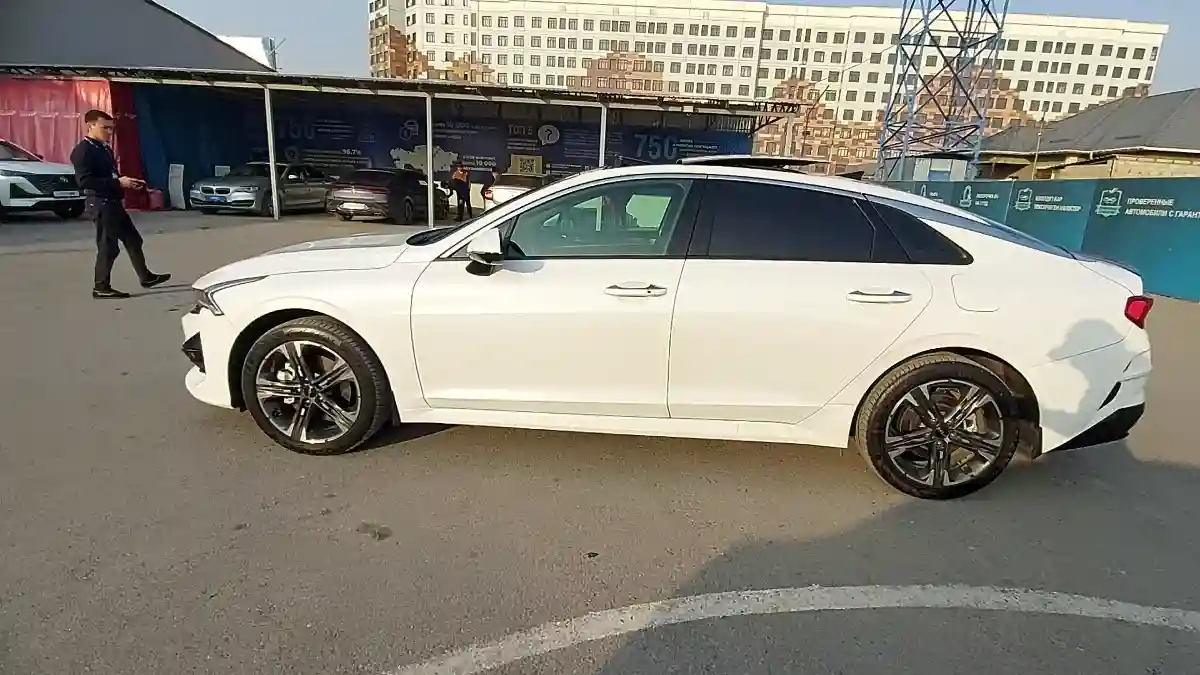 Kia K5 2023 года за 15 000 000 тг. в Шымкент