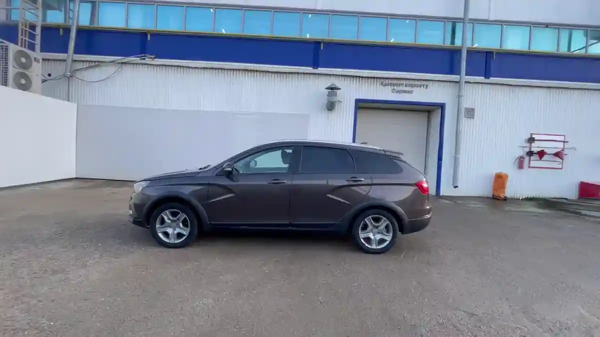 LADA (ВАЗ) Vesta Cross 2022 года за 4 990 000 тг. в Уральск