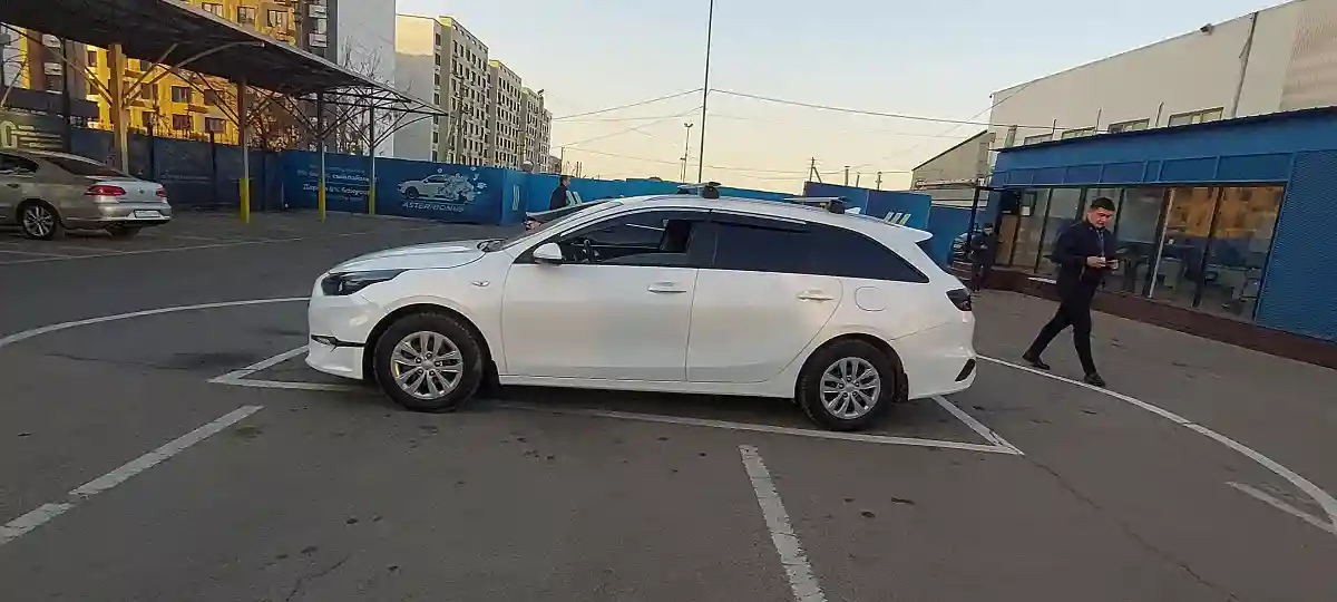 Kia Ceed SW 2023 года за 10 000 000 тг. в Алматы