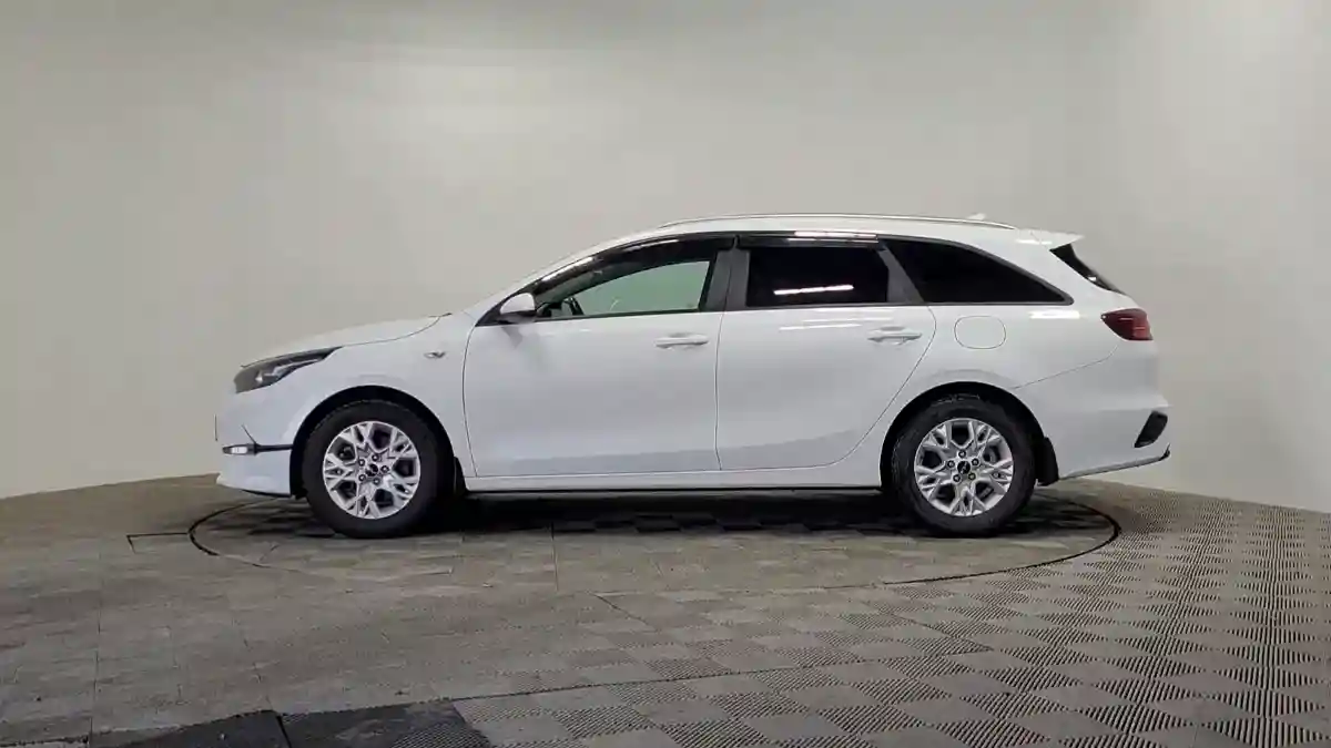 Kia Ceed SW 2024 года за 10 790 000 тг. в Алматы