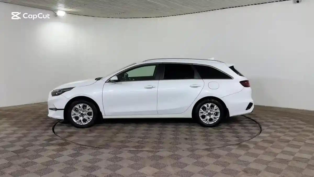 Kia Ceed SW 2022 года за 10 190 000 тг. в Шымкент