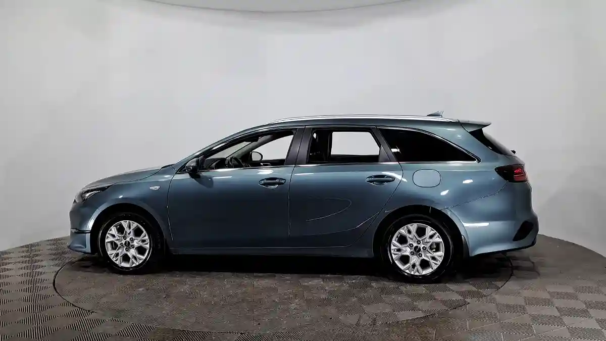 Kia Ceed SW 2022 года за 9 290 000 тг. в Астана