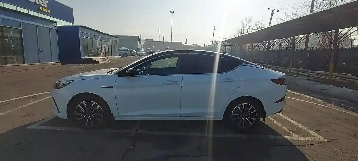 JAC J7 2022 года за 6 300 000 тг. в Алматы