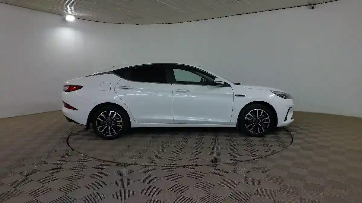 JAC J7 2023 года за 7 290 000 тг. в Шымкент