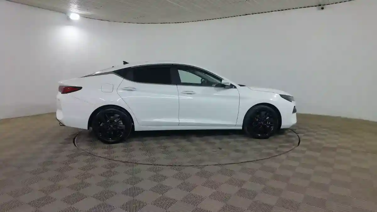JAC J7 2024 года за 8 590 000 тг. в Шымкент