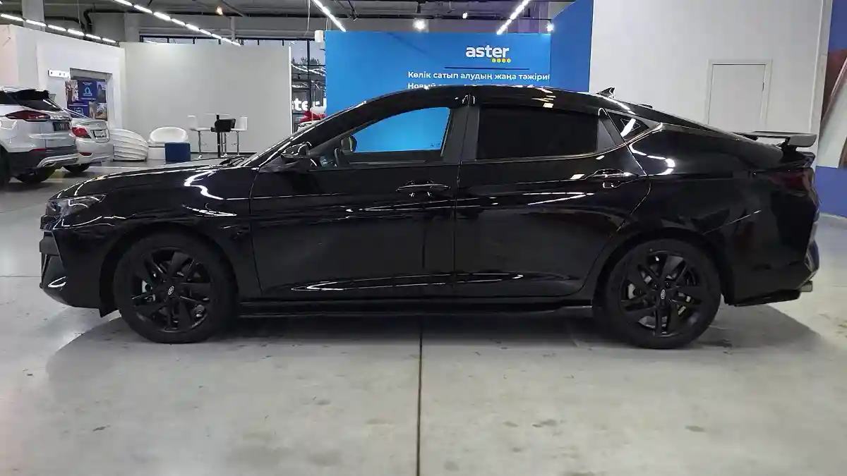 JAC J7 2024 года за 8 490 000 тг. в Усть-Каменогорск