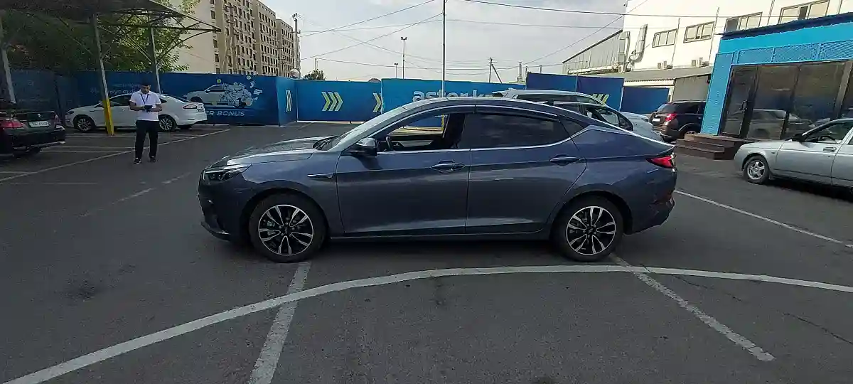 JAC J7 2023 года за 6 200 000 тг. в Алматы