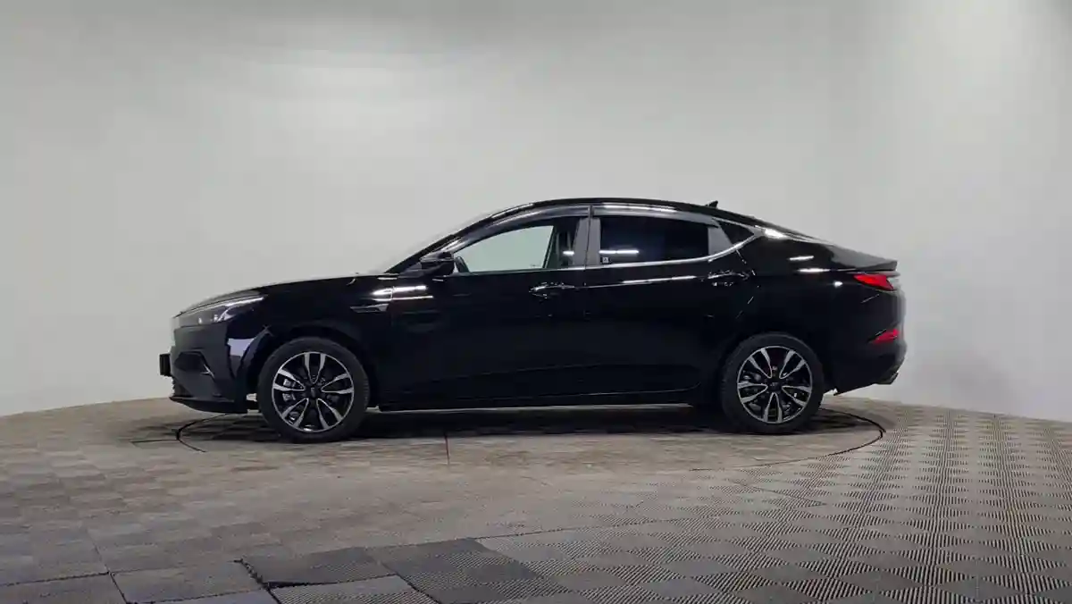 JAC J7 2023 года за 6 590 000 тг. в Алматы