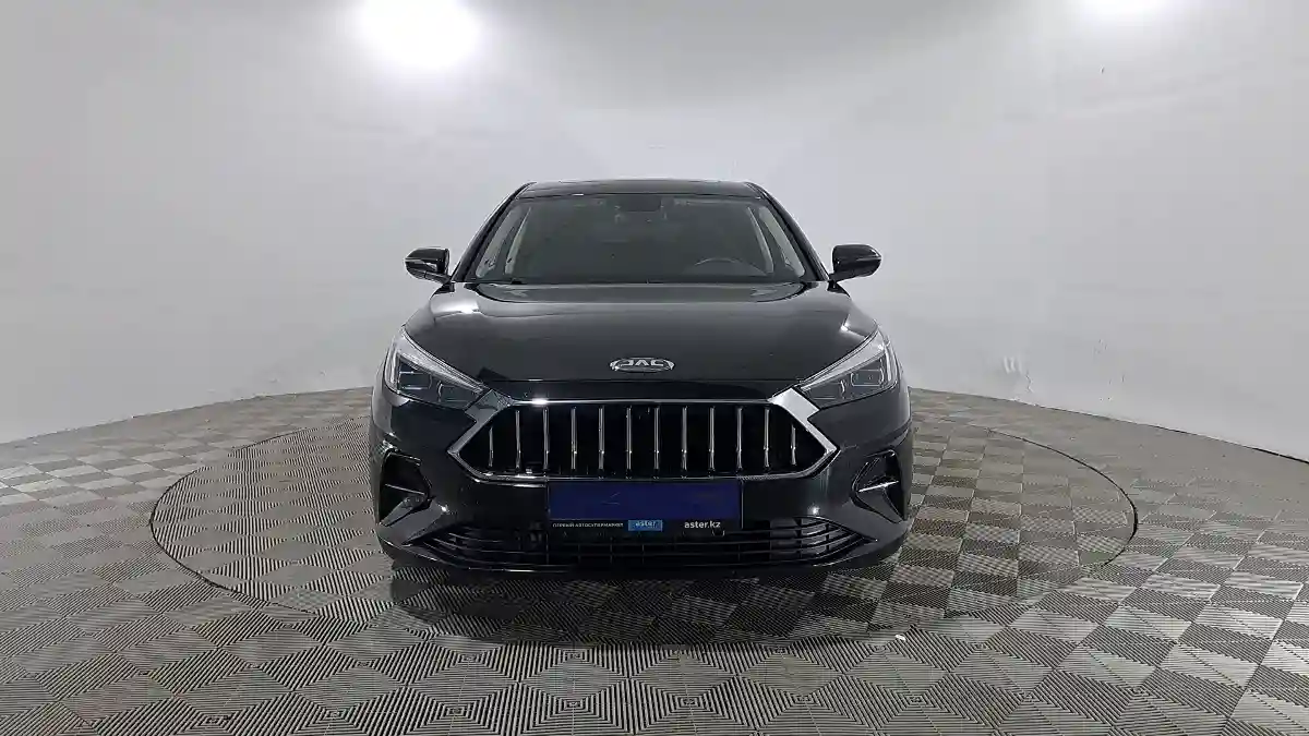 JAC J7 2023 года за 6 450 000 тг. в Павлодар