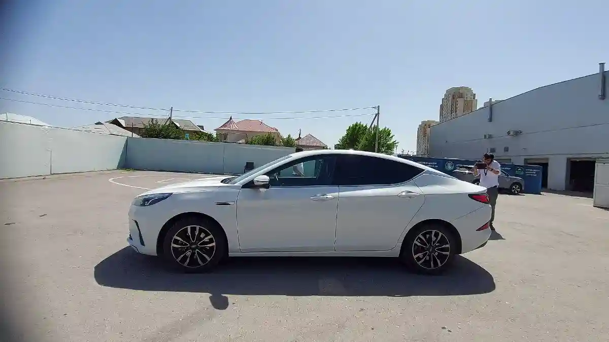 JAC J7 2024 года за 7 500 000 тг. в Шымкент