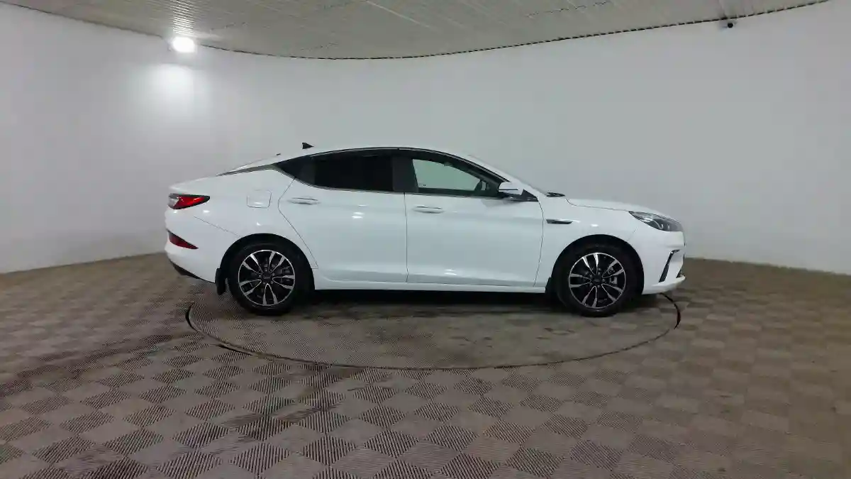 JAC J7 2024 года за 6 990 000 тг. в Шымкент