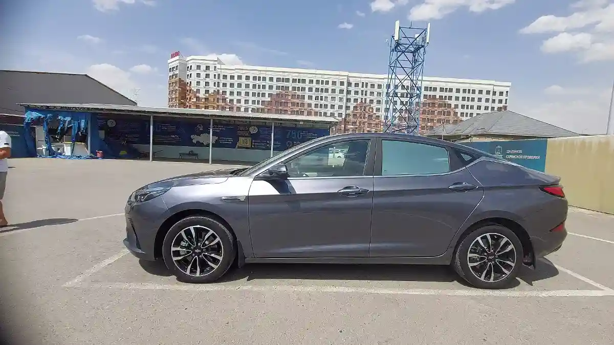 JAC J7 2024 года за 7 900 000 тг. в Шымкент