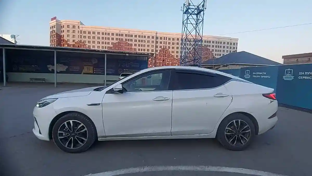 JAC J7 2023 года за 6 500 000 тг. в Шымкент