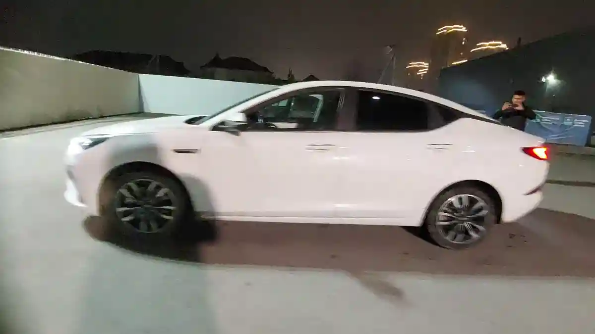 JAC J7 2023 года за 7 500 000 тг. в Шымкент