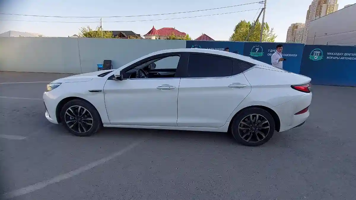 JAC J7 2023 года за 6 990 000 тг. в Шымкент