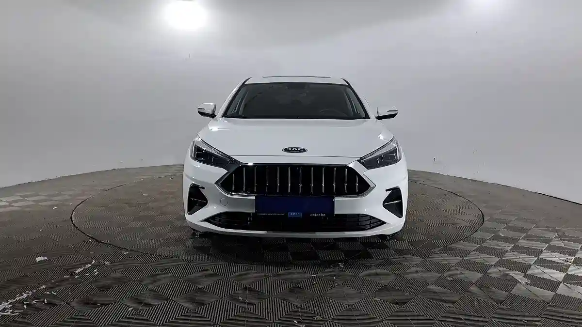 JAC J7 2023 года за 6 890 000 тг. в Павлодар
