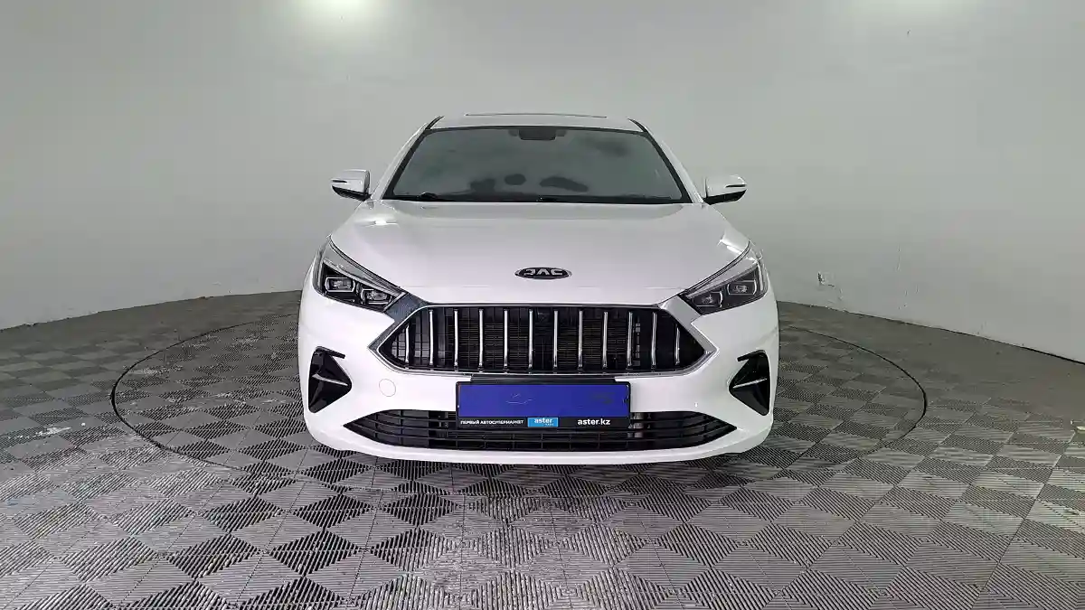 JAC J7 2024 года за 6 990 000 тг. в Павлодар