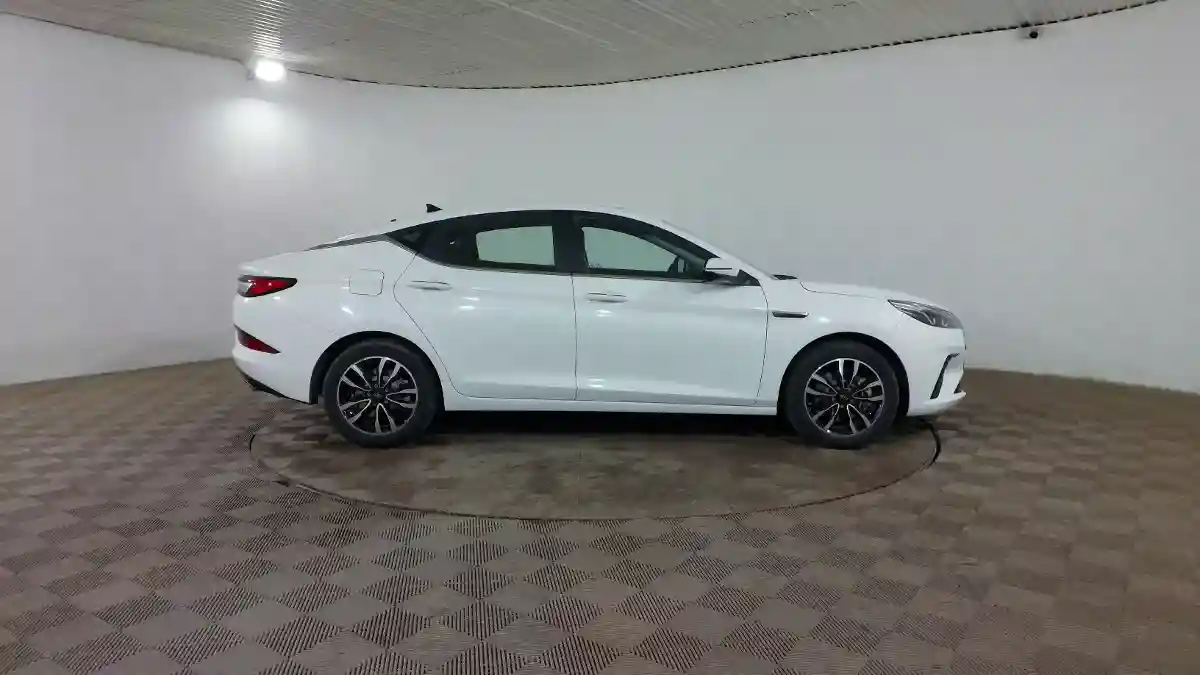 JAC J7 2024 года за 6 750 000 тг. в Шымкент