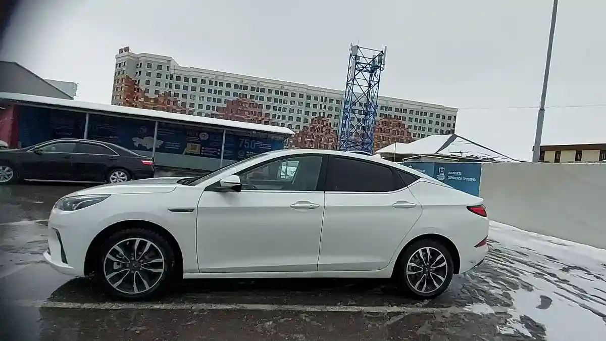 JAC J7 2025 года за 8 000 000 тг. в Шымкент