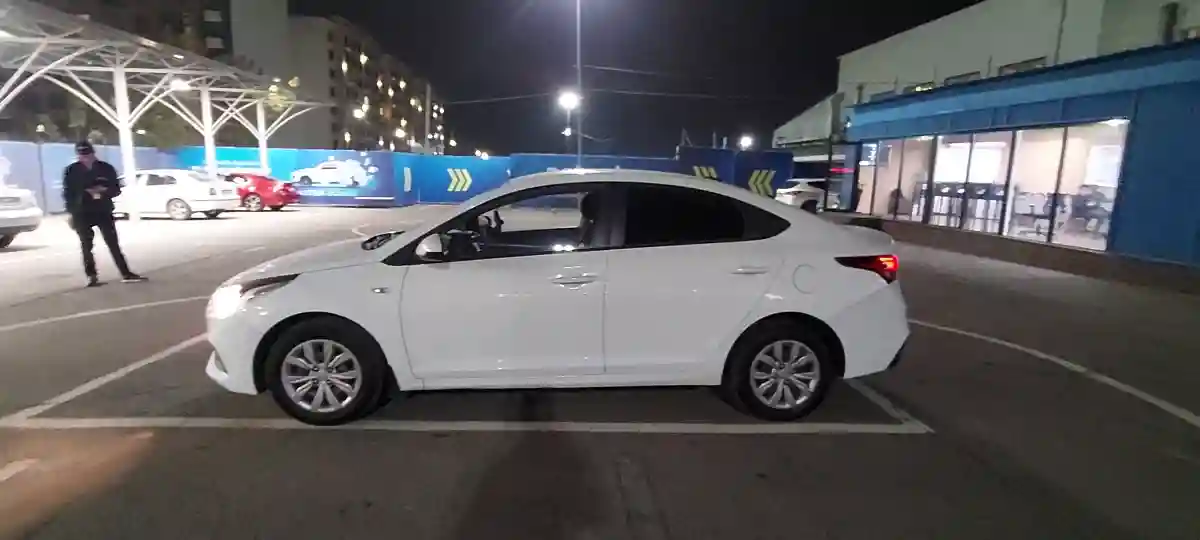 Hyundai Accent 2019 года за 6 500 000 тг. в Алматы