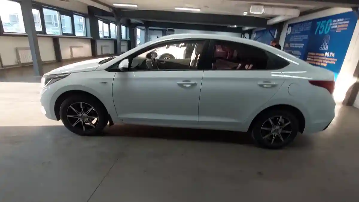 Hyundai Accent 2019 года за 7 000 000 тг. в Астана