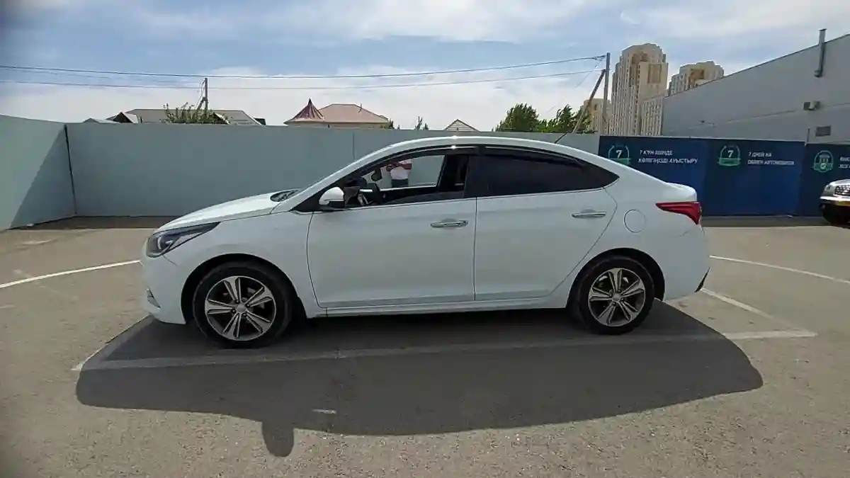 Hyundai Accent 2019 года за 8 800 000 тг. в Шымкент