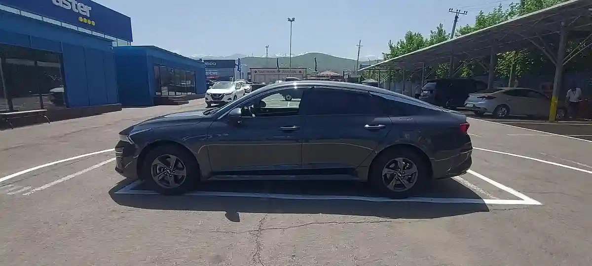 Kia K5 2021 года за 10 500 000 тг. в Алматы