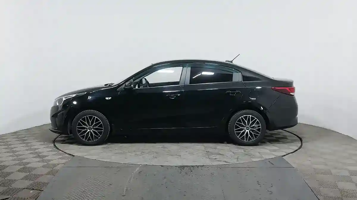 Kia Rio 2021 года за 8 050 000 тг. в Астана
