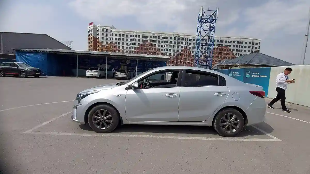 Kia Rio 2021 года за 8 500 000 тг. в Шымкент