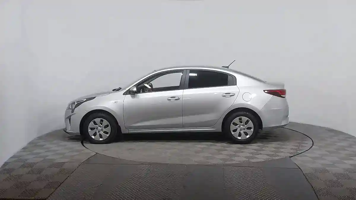 Kia Rio 2021 года за 7 990 000 тг. в Астана
