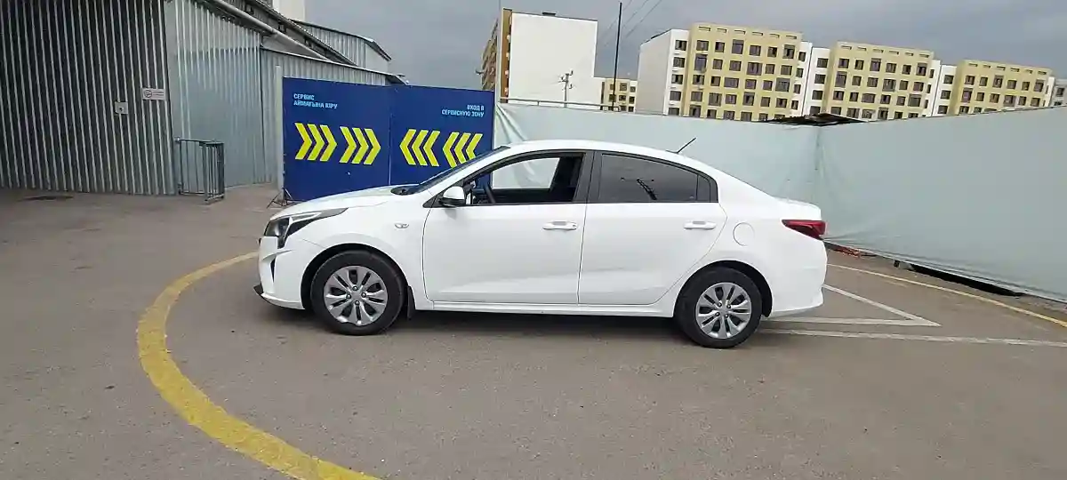 Kia Rio 2021 года за 8 000 000 тг. в Алматы