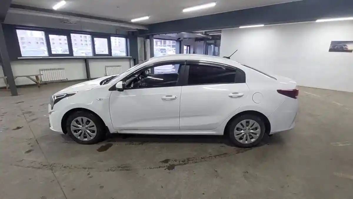 Kia Rio 2021 года за 7 500 000 тг. в Астана