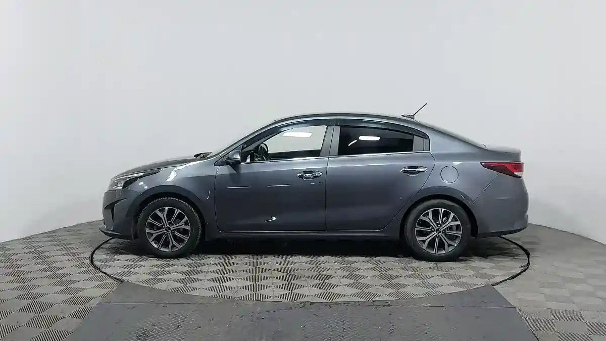 Kia Rio 2021 года за 8 450 000 тг. в Астана